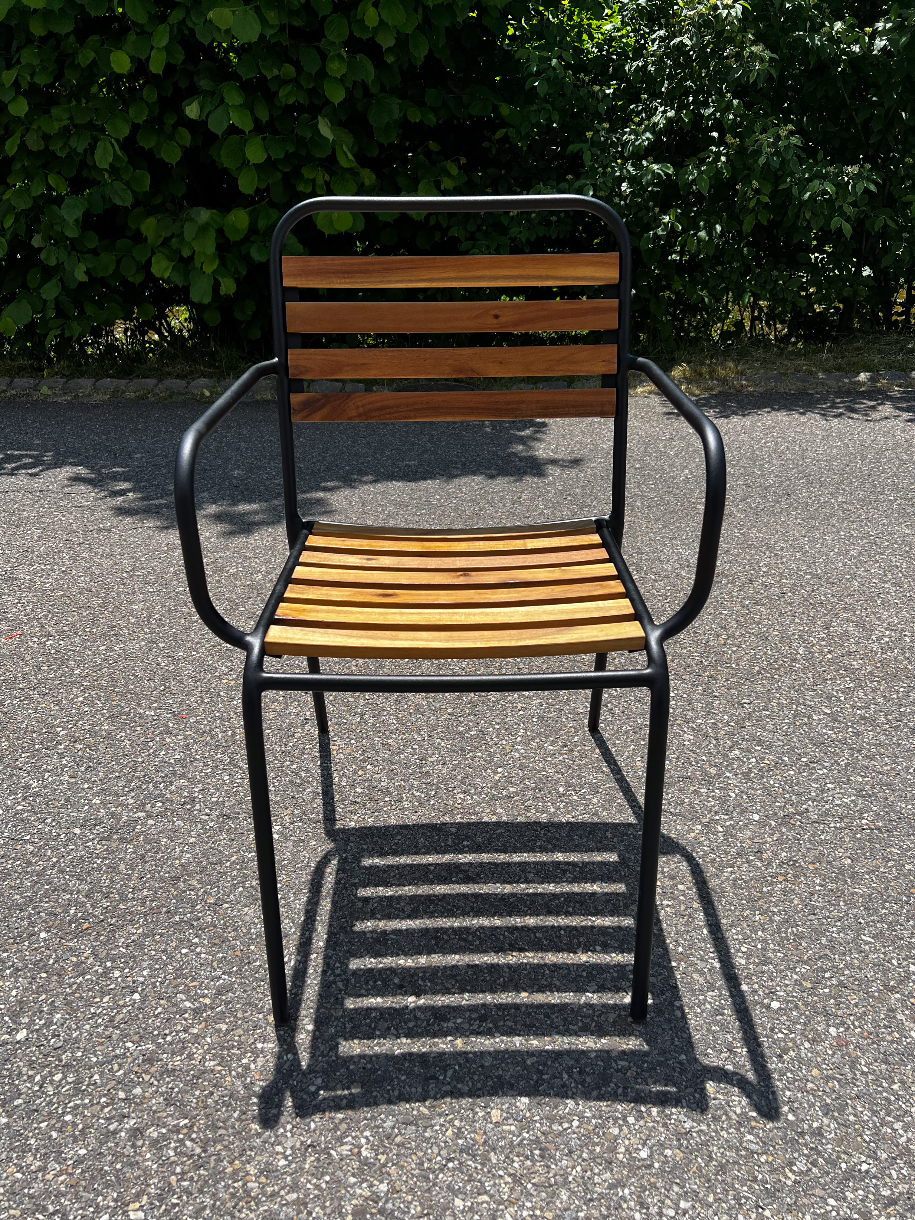 Gartenstuhl Lago mit Armlehnen