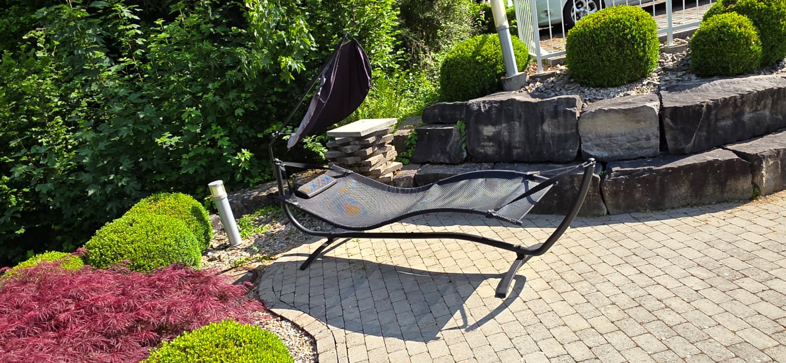 hängesessel, Lounge-Sessel, Metallrahmen, schwarzes Mesh, Gartenmöbel